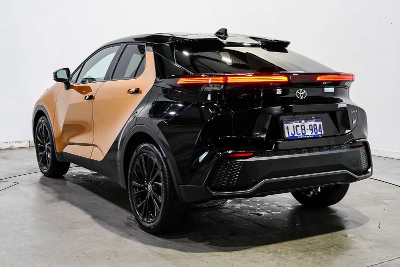 
								2025 Toyota C-HR GR Sport MAXH25R full									