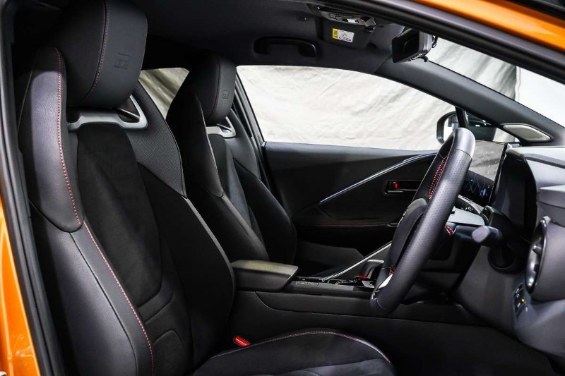 
								2025 Toyota C-HR GR Sport MAXH25R full									