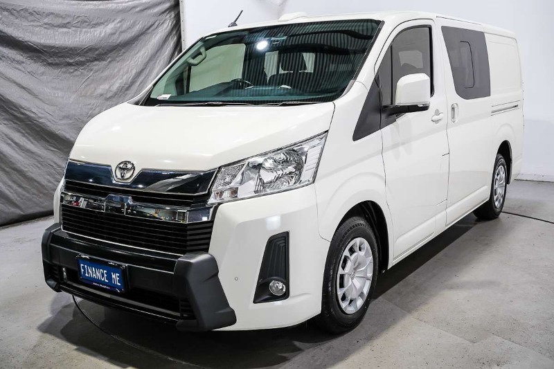 
								2023 Toyota Hiace GDH300R LWB full									