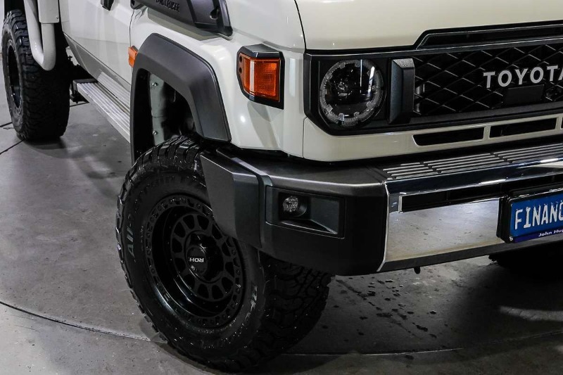 
								2024 Toyota Landcruiser GXL VDJL79R 4X4 full									