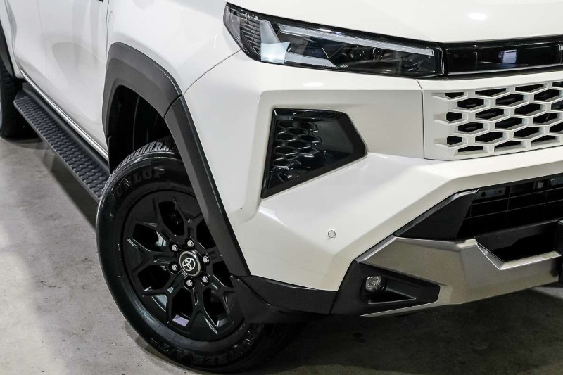 
								2026 Toyota Hilux Rogue 48V GUN227R 4X4 full									