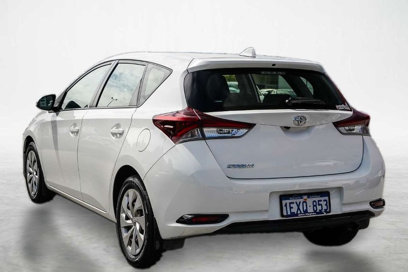 
								2015 Toyota Corolla Ascent ZRE182R full									
