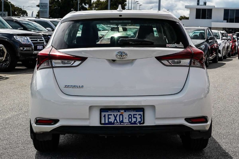 
								2015 Toyota Corolla Ascent ZRE182R full									
