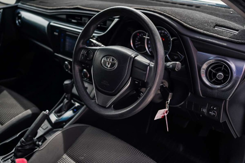 
								2015 Toyota Corolla Ascent ZRE182R full									