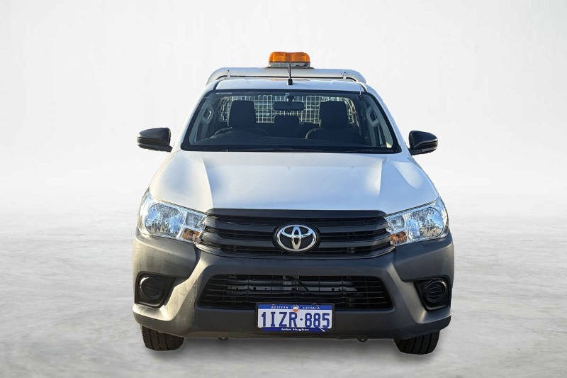 
								2019 Toyota Hilux Workmate TGN121R Rear Wheel Drive full									
