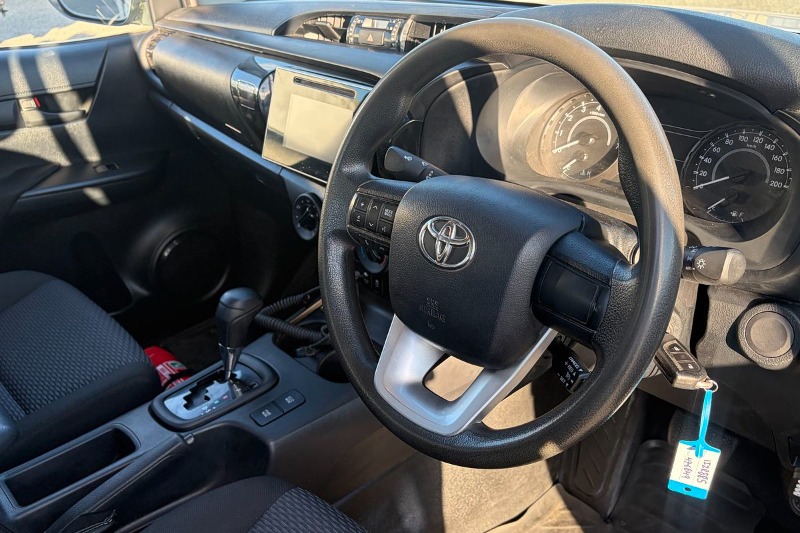 
								2019 Toyota Hilux Workmate TGN121R Rear Wheel Drive full									