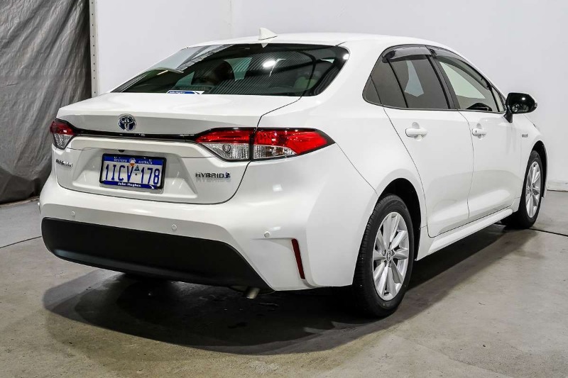 
								2024 Toyota Corolla SX Hybrid ZWE219R full									