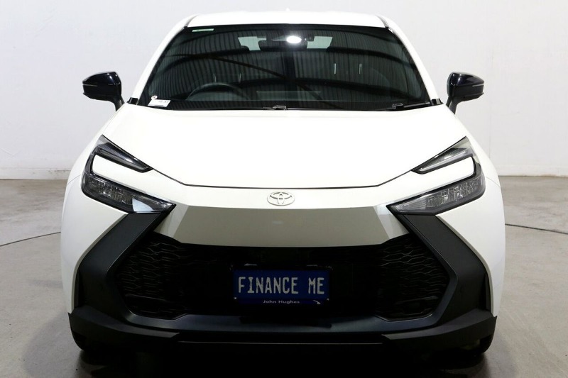 
								2024 Toyota C-HR GXL ZYX20R full									