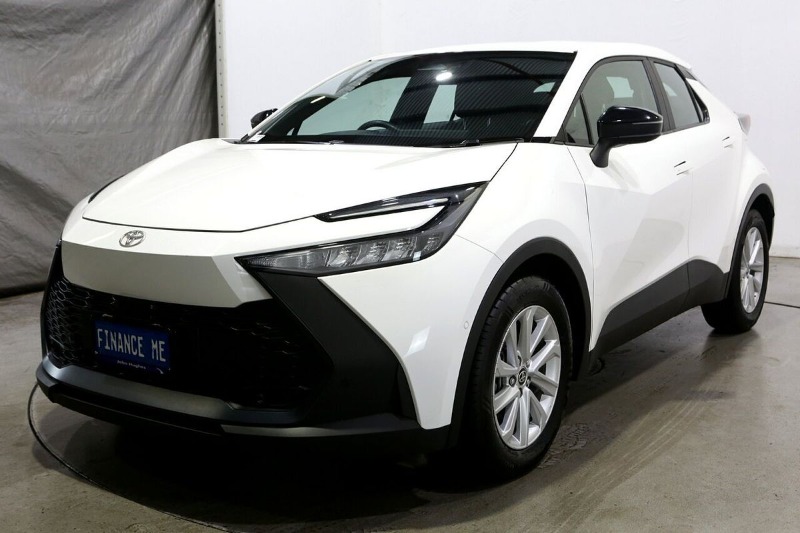 
								2024 Toyota C-HR GXL ZYX20R full									