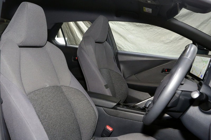 
								2024 Toyota C-HR GXL ZYX20R full									