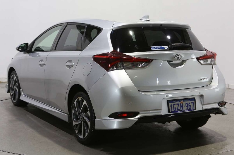 
								2017 Toyota Corolla SX ZRE182R full									