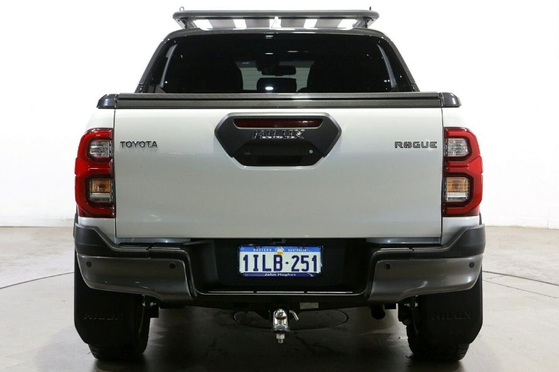 
								2024 Toyota Hilux Rogue 48V GUN126R 4X4 full									