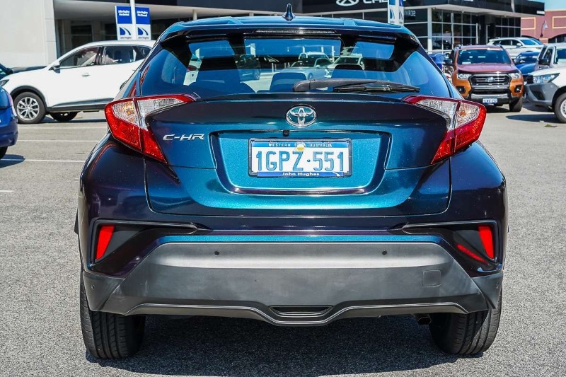 
								2018 Toyota C-HR NGX10R full									