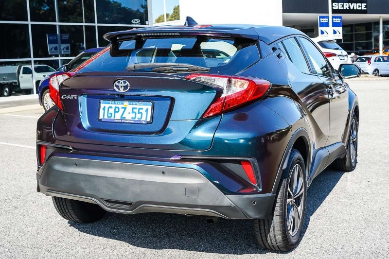 
								2018 Toyota C-HR NGX10R full									