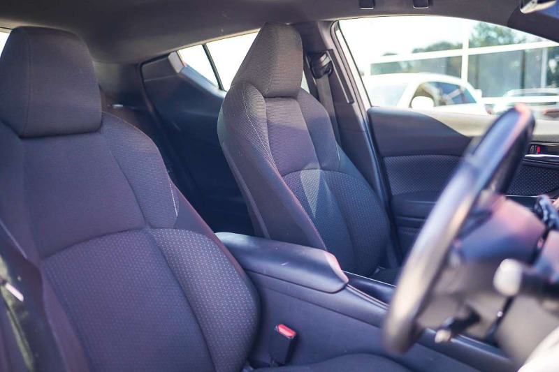 
								2018 Toyota C-HR NGX10R full									