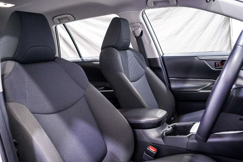 
								2025 Toyota RAV4 GX AXAH52R full									