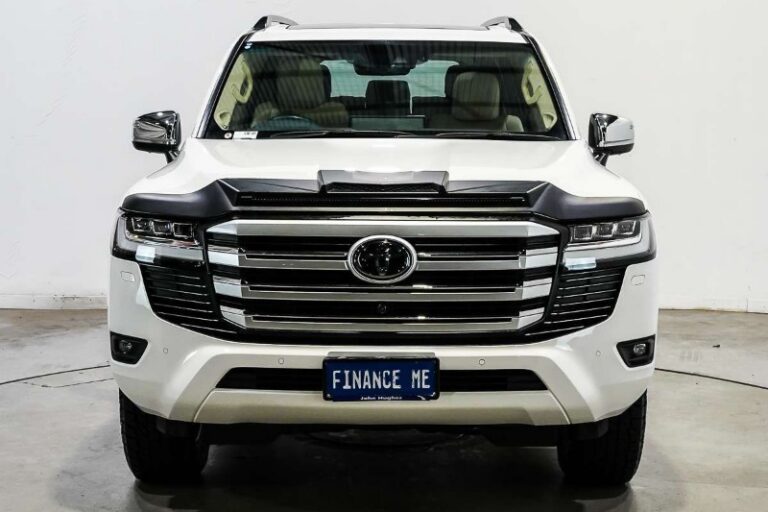 2022 Toyota Landcruiser Sahara FJA300R