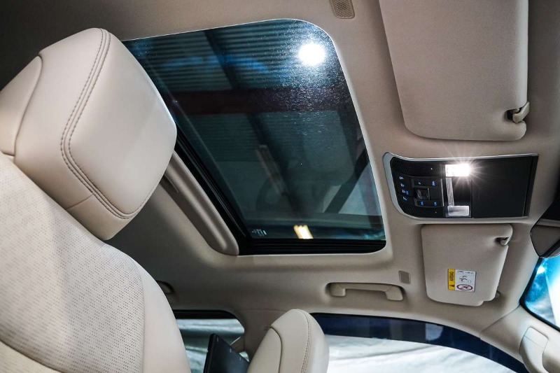 
								2022 Toyota Landcruiser Sahara FJA300R full									