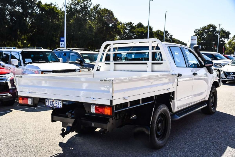 
								2021 Toyota Hilux SR GUN126R 4X4 full									