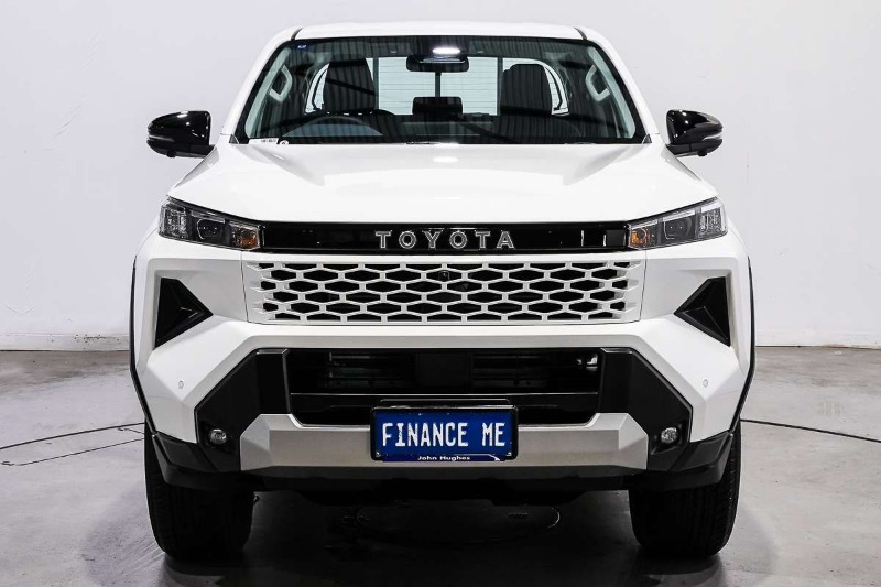
								2026 Toyota Hilux SR 48V GUN227R 4X4 full									