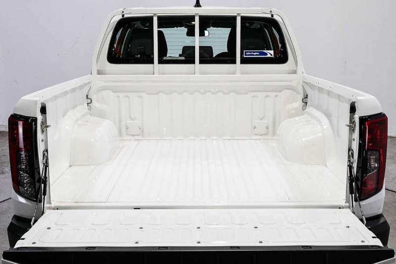 
								2026 Toyota Hilux SR 48V GUN227R 4X4 full									