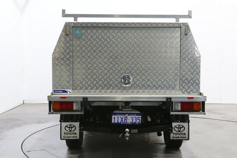 
								2021 Toyota Hilux Workmate Hi-Rider GUN135R Rear Wheel Drive full									