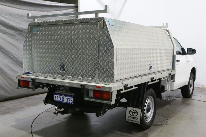 
								2021 Toyota Hilux Workmate Hi-Rider GUN135R Rear Wheel Drive full									
