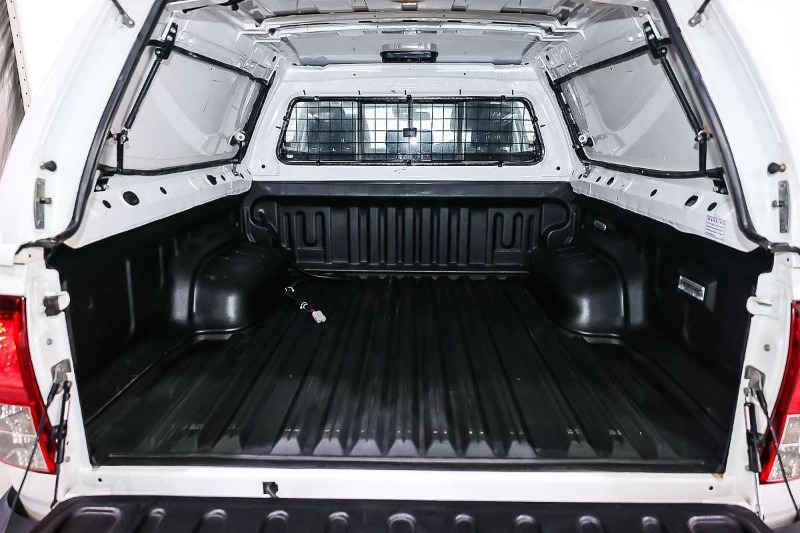 
								2025 Toyota Hilux SR GUN126R 4X4 full									