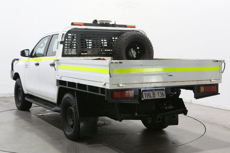 
								2021 Toyota Hilux SR GUN126R 4X4 full									
