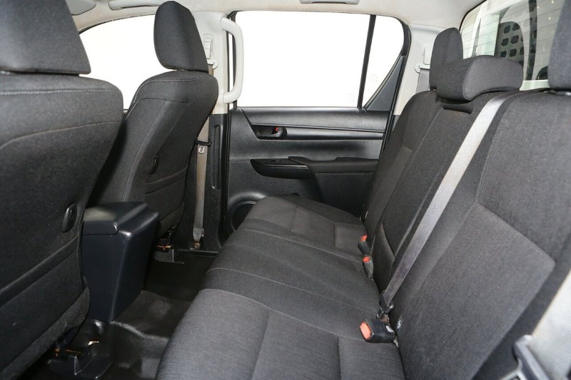 
								2021 Toyota Hilux SR GUN126R 4X4 full									