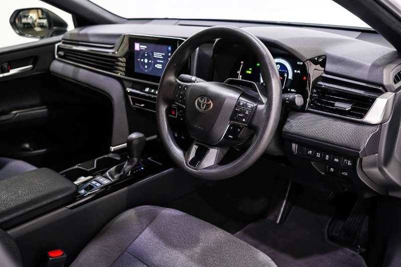 
								2024 Toyota Camry Ascent AXVH70R full									
