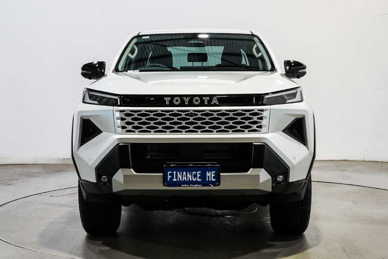 
								2026 Toyota Hilux SR5 GUN226R 4X4 full									