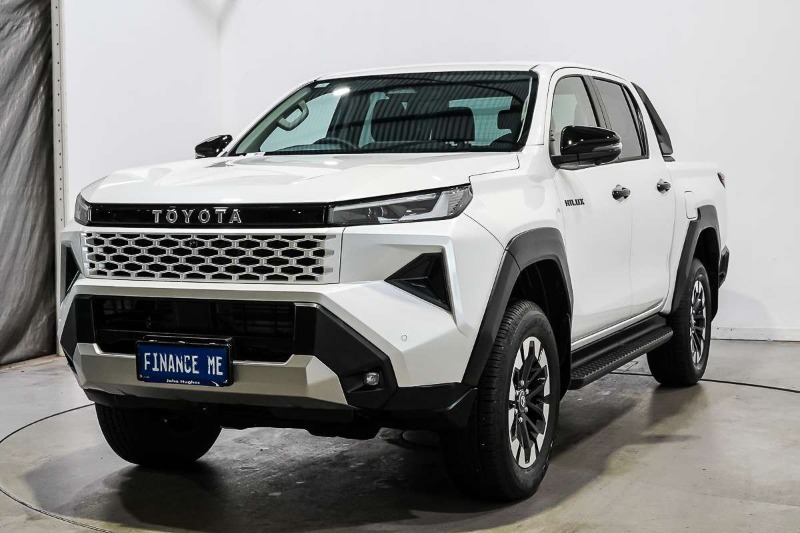 
								2026 Toyota Hilux SR5 GUN226R 4X4 full									