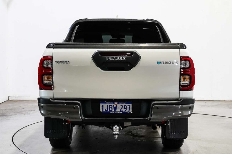 
								2022 Toyota Hilux Rogue GUN126R 4X4 full									