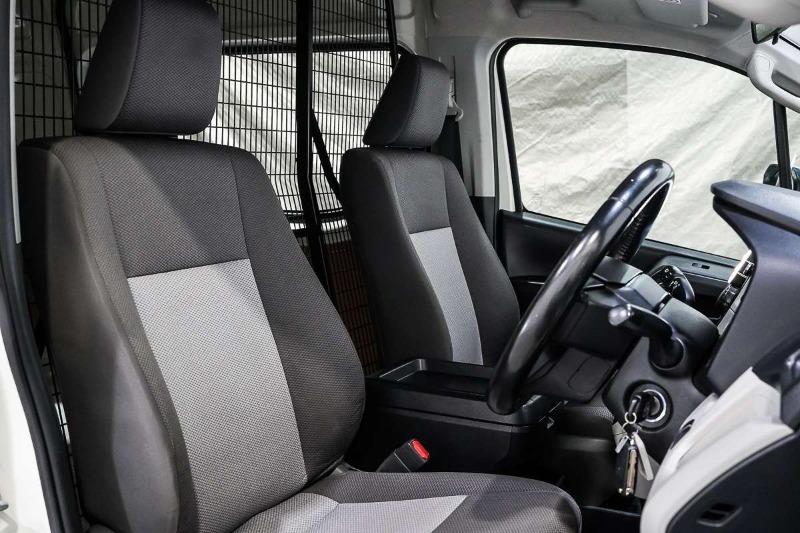 
								2022 Toyota Hiace GDH320R ELWB High Roof full									