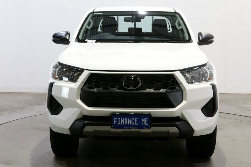 
								2025 Toyota Hilux SR 48V GUN126R 4X4 full									