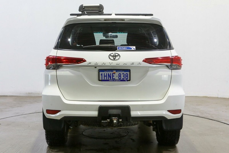 
								2021 Toyota Fortuner GX GUN156R full									