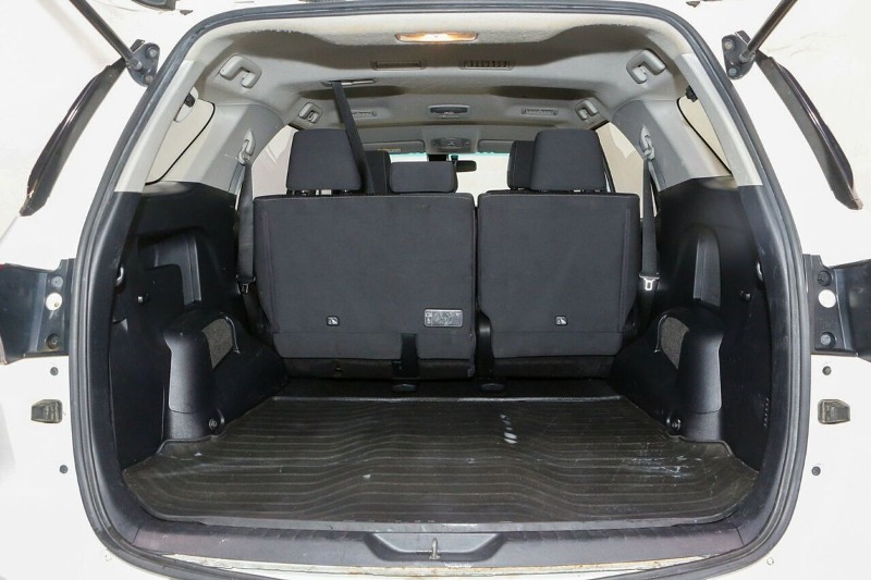 
								2021 Toyota Fortuner GX GUN156R full									