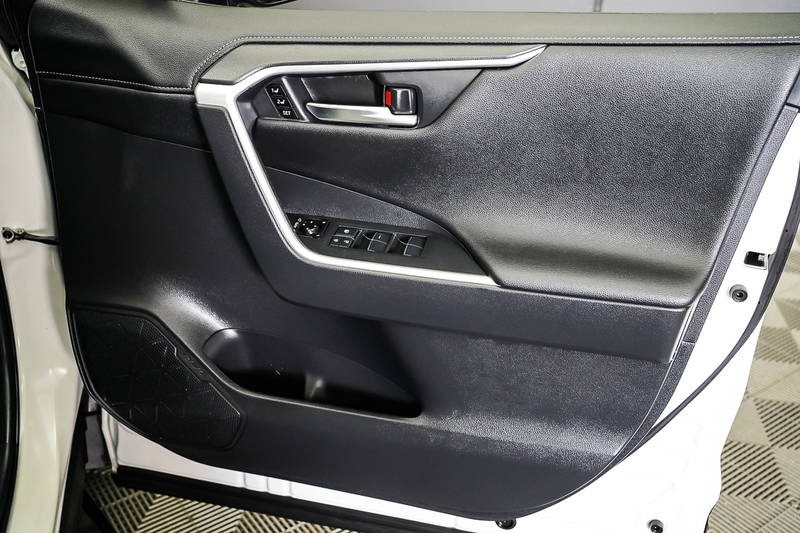 
								2021 Toyota RAV4 Hybrid Cruiser Auto 2WD full									