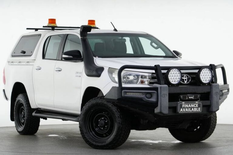 2016 Toyota Hilux SR Auto 4×4 Double Cab