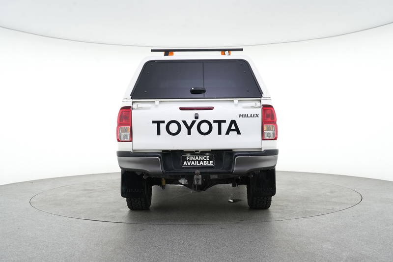 
								2016 Toyota Hilux SR Auto 4×4 Double Cab full									