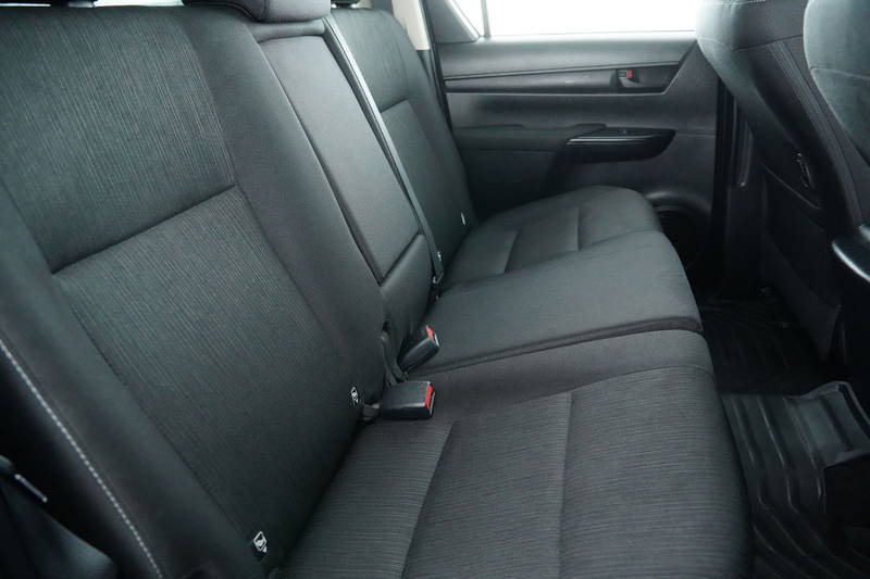 
								2016 Toyota Hilux SR Auto 4×4 Double Cab full									