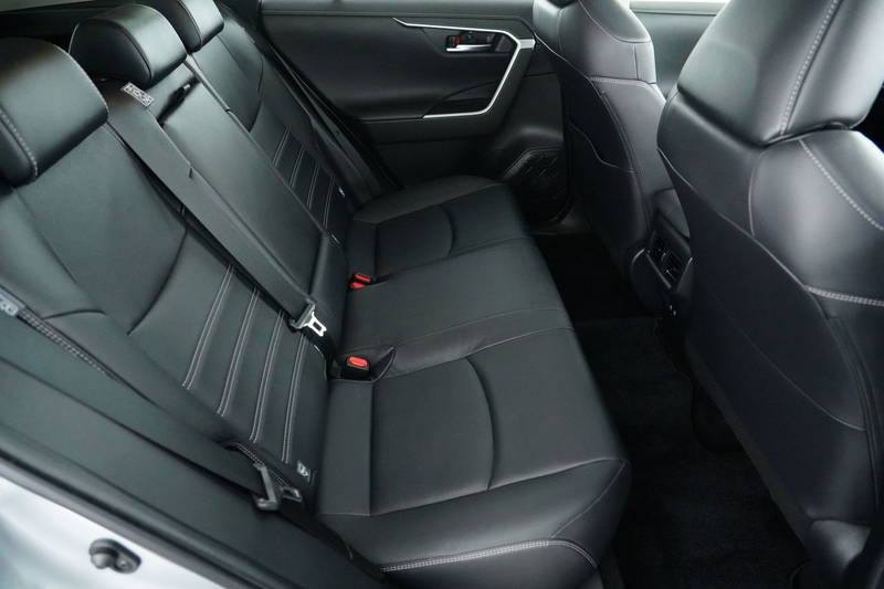 
								2020 Toyota RAV4 Cruiser Auto 2WD full									