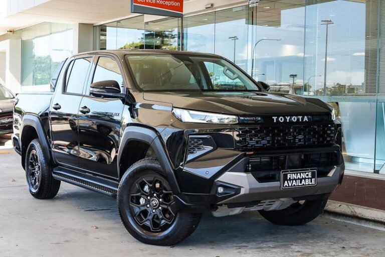 2025 Toyota Hilux Rogue 48V Auto 4×4 Double Cab