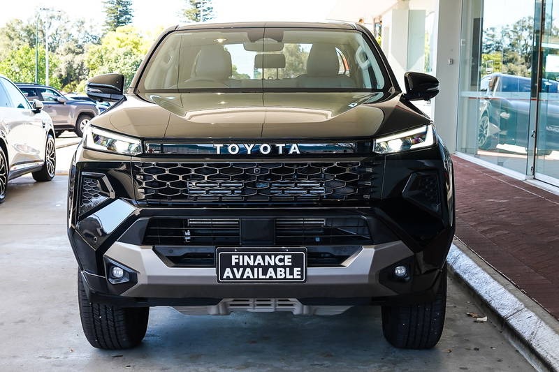 
								2025 Toyota Hilux Rogue 48V Auto 4×4 Double Cab full									