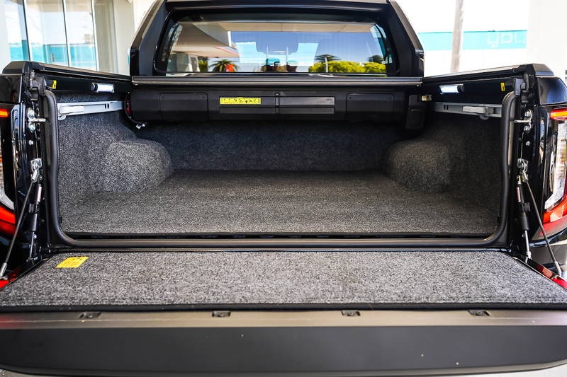 
								2025 Toyota Hilux Rogue 48V Auto 4×4 Double Cab full									