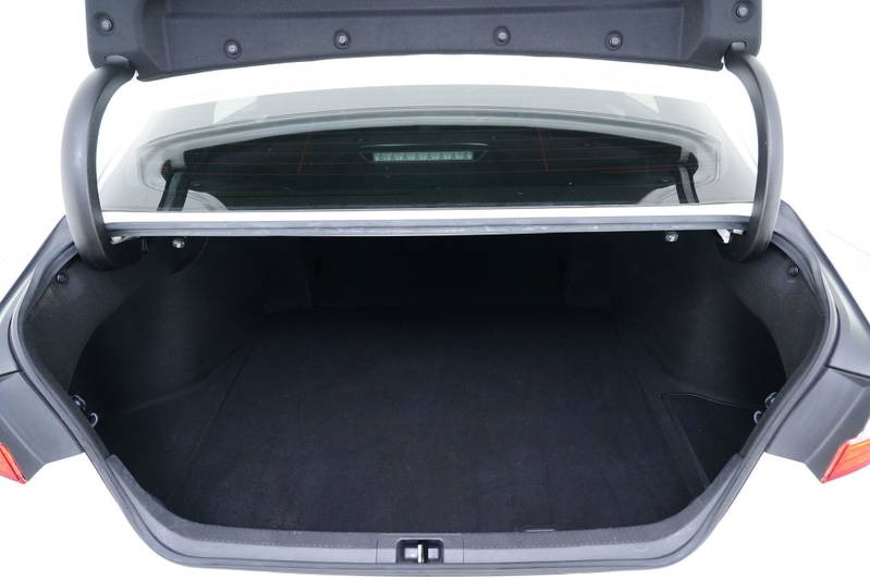 
								2019 Toyota Camry Hybrid Ascent Auto full									