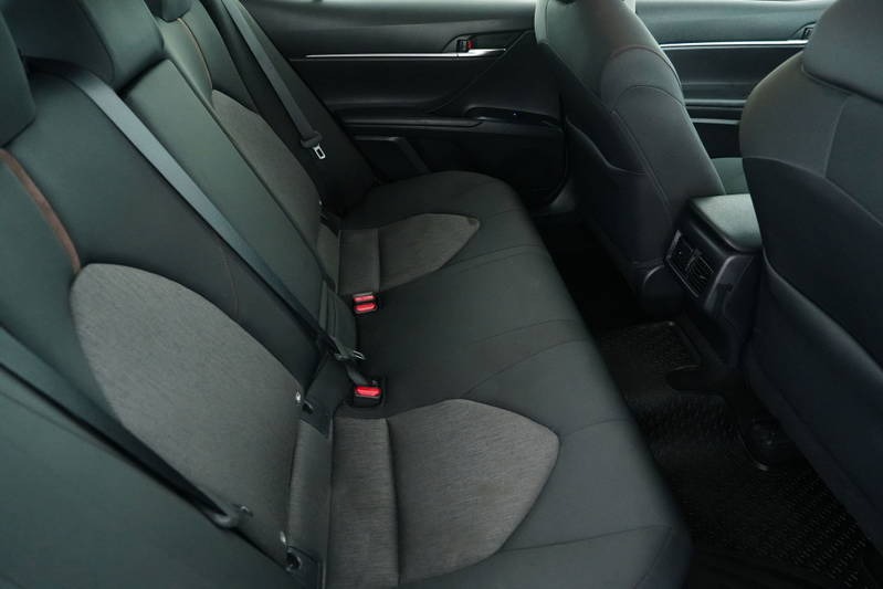 
								2019 Toyota Camry Hybrid Ascent Auto full									