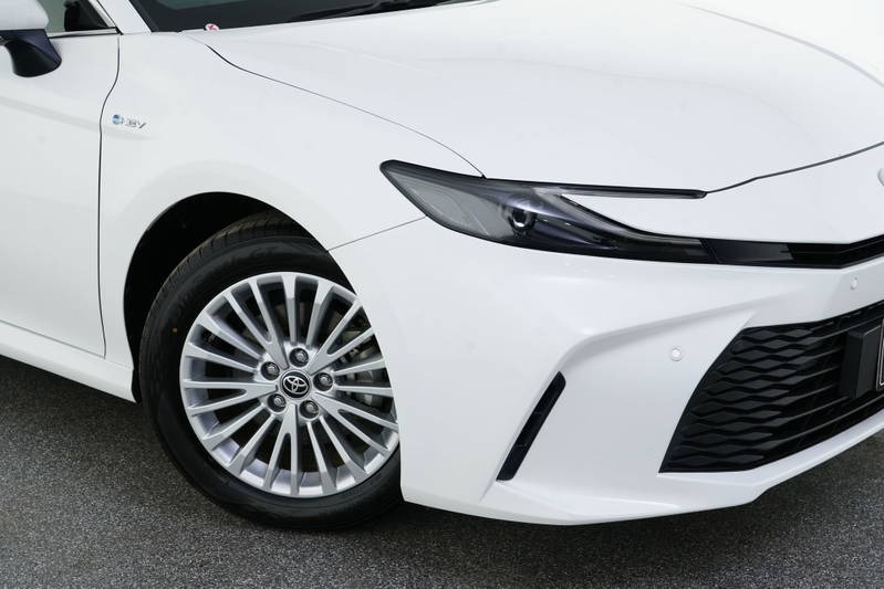 
								2025 Toyota Camry Hybrid Ascent Auto full									