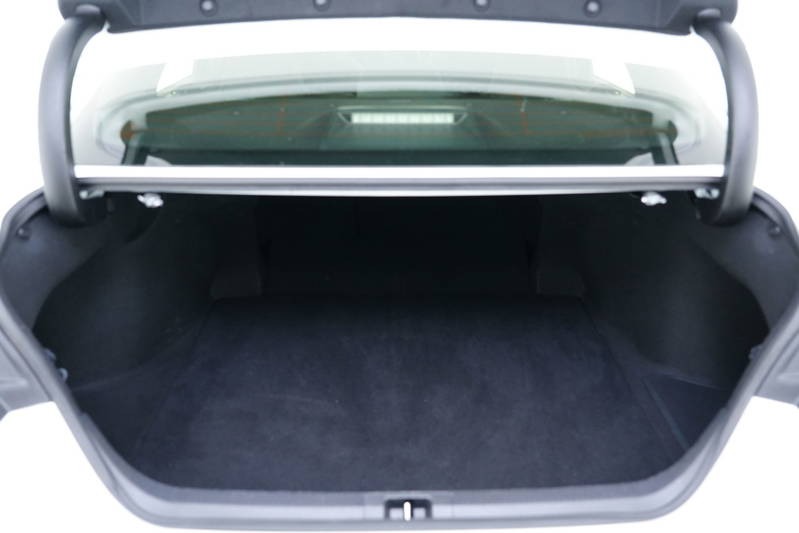
								2025 Toyota Camry Hybrid Ascent Auto full									